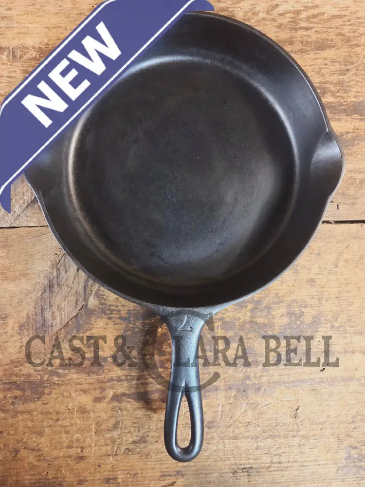 Tougher to find! 1930’s era Griswold #7 Cast Iron Skillet with Heat Ring 754. Similar to the Victor design. Great pan!