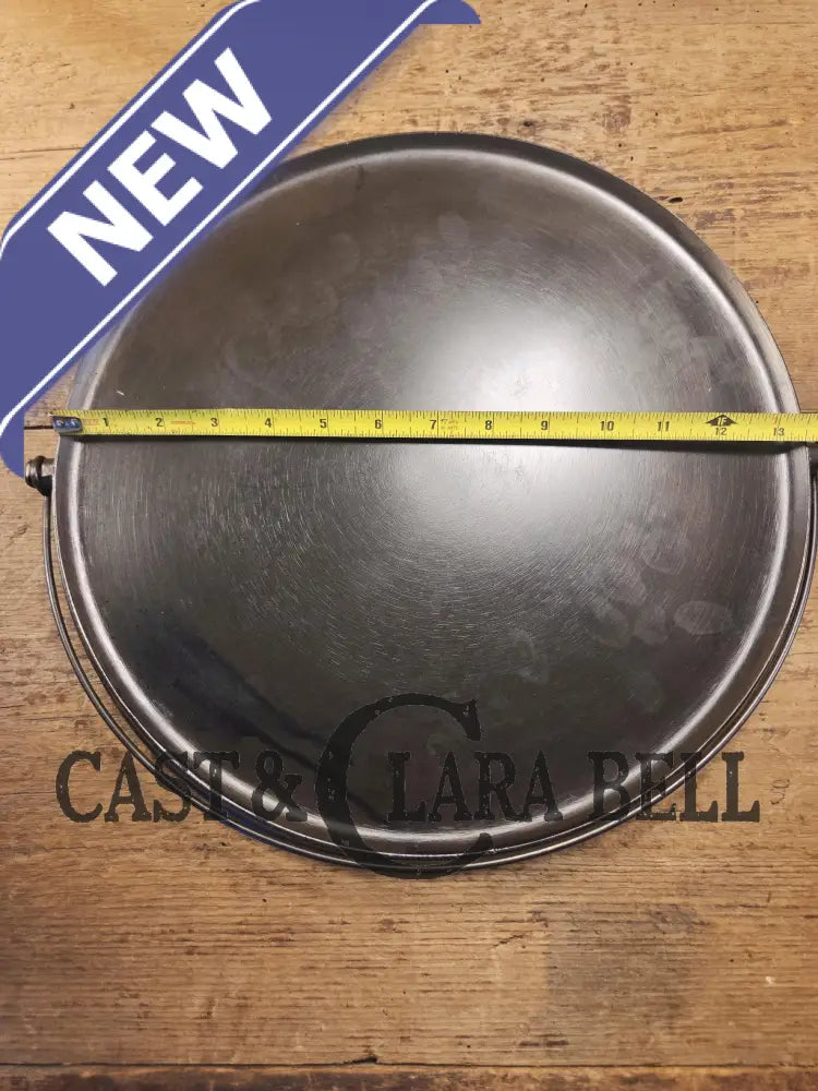 Tougher to find and HUGE! 1920’s Favorite Piqua #14 Round Cast Iron Griddle with Smiley Logo. Awesome for campfire