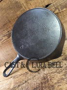 Tougher to find! Gorgeous early 1900’s Wapak #5 Block Logo Cast Iron Skillet with Heat Ring. Fully restored and ready