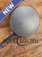 Tougher to find! Gorgeous early 1900’s Wapak #5 Block Logo Cast Iron Skillet with Heat Ring. Fully restored and ready