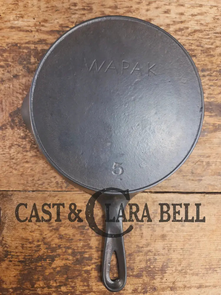 Tougher to find! Gorgeous early 1900’s Wapak #5 Block Logo Cast Iron Skillet with Heat Ring. Fully restored and ready