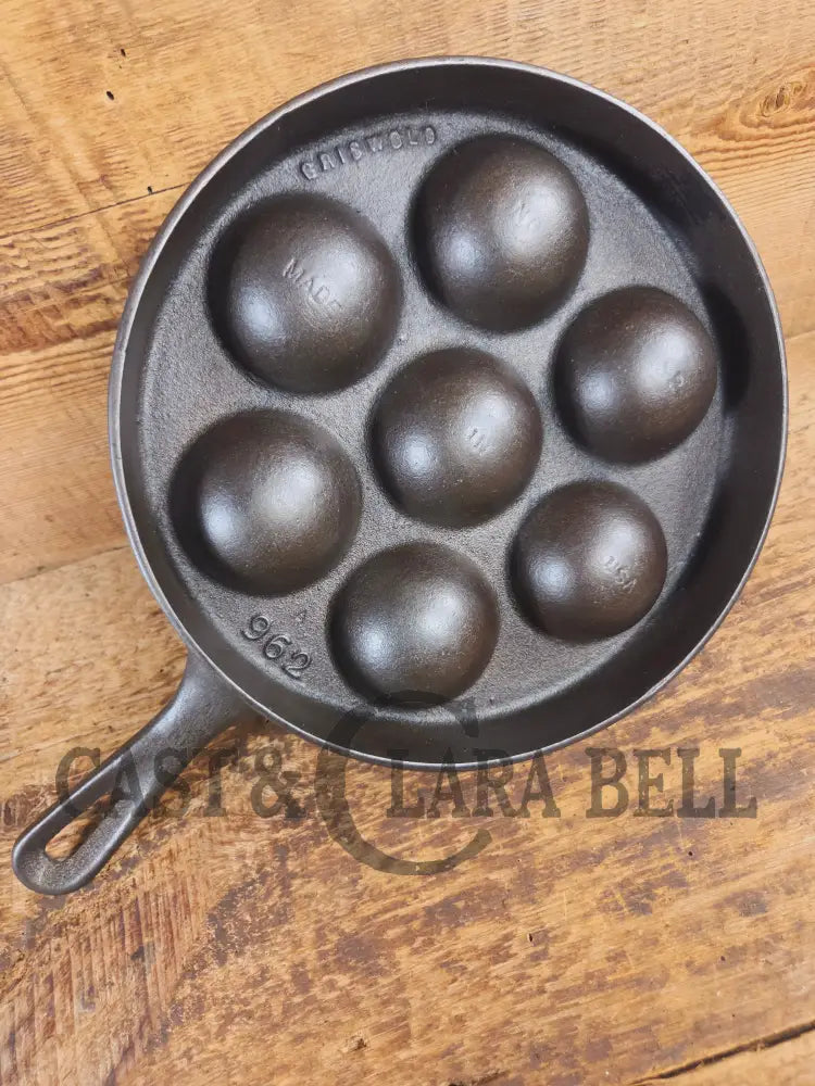 Trending! Beautiful Griswold No. 32 Cast Iron Aebleskiver 962. Awesome poached eggs! - Skillet