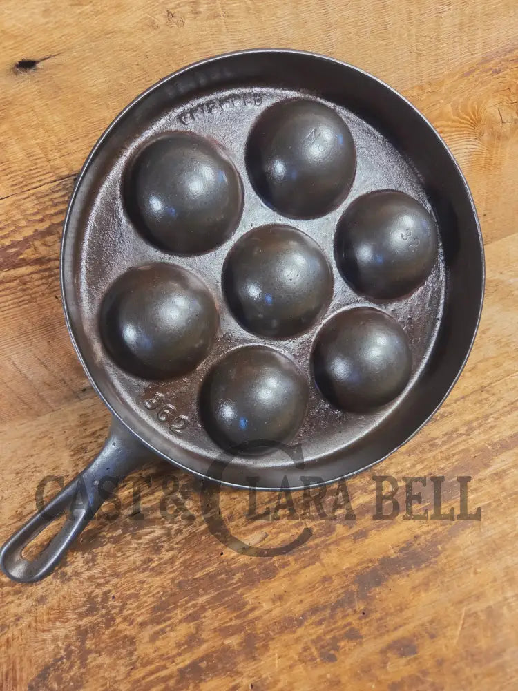 Trending! Beautiful Griswold No. 32 Cast Iron Aebleskiver 962. Awesome poached eggs! - Skillet