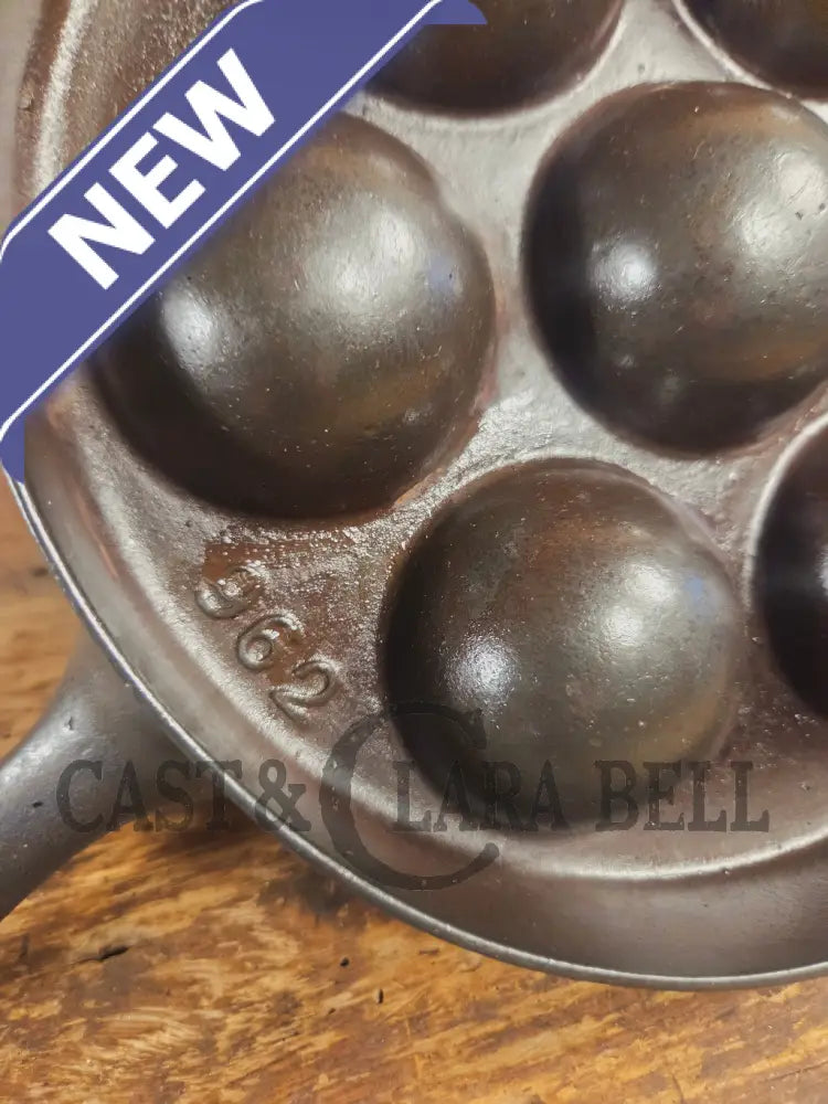 Trending! Beautiful Griswold No. 32 Cast Iron Aebleskiver 962. Awesome poached eggs! - Skillet