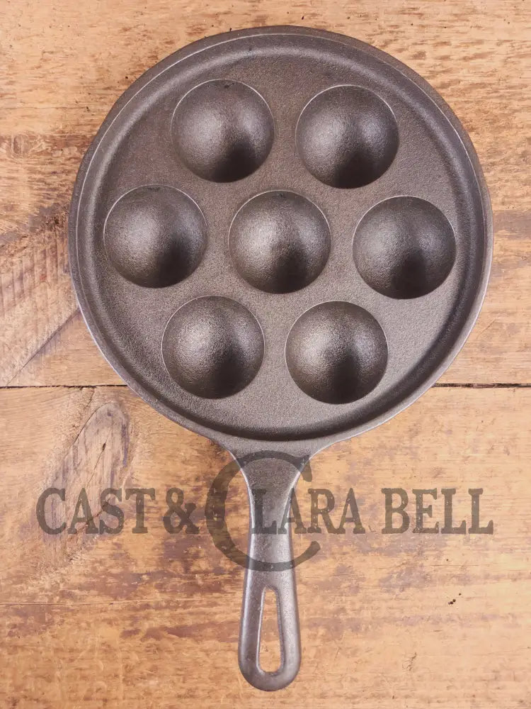 Trending! Beautiful Griswold No. 32 Cast Iron Aebleskiver 962. Awesome poached eggs! - Skillet