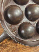 Trending! Beautiful Griswold No. 32 Cast Iron Aebleskiver 962. Awesome poached eggs! - Skillet