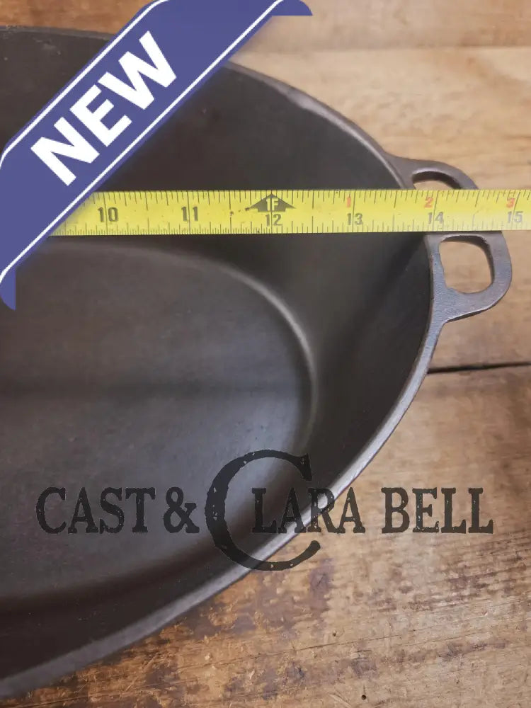 Turtle Top Style Wagner #5 Oval Roaster with Sawtooth drip lid and Stylized logo bottom Dutch Ovens Trivets & Kettles