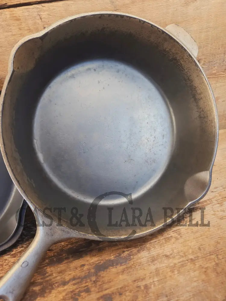 TWO skillets in one! 1920’s Era Wagner Combo Cooker 1401/1401. Nickel Outside Black Iron Inside - Skillet