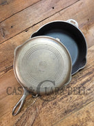 Two Skillets in one! 1930’s WagnerWare 1402 Cast Iron Double Skillet (1402 bottom and Bullseye Top) - Skillet