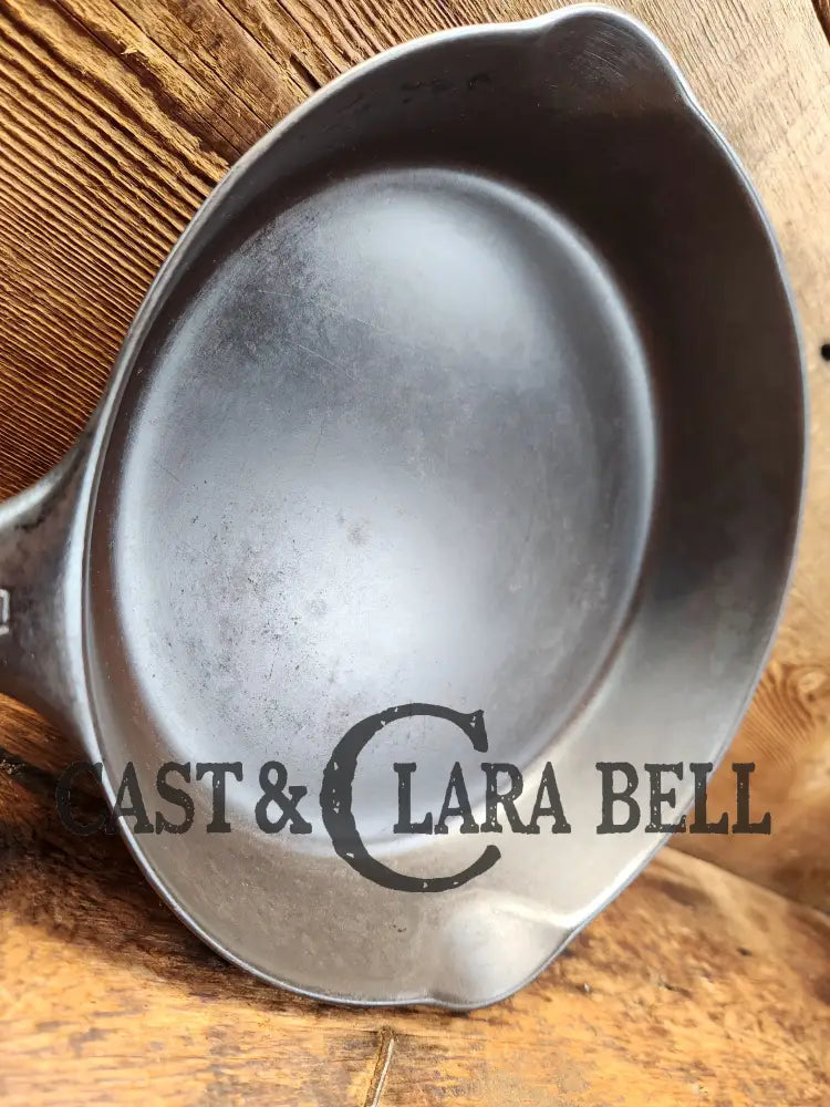 Unique! 1940’S Griswold #6 Cast Iron Skillet With Small Block Logo Flat Handle And Smooth Bottom