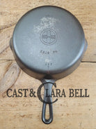UNIQUE! 1940’s Griswold #6 Cast Iron Skillet with Small Block Logo Flat handle and Smooth Bottom 699 T