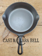 UNIQUE! 1940’s Griswold #6 Cast Iron Skillet with Small Block Logo Flat handle and Smooth Bottom 699 T