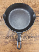 UNIQUE! 1940’s Griswold #6 Cast Iron Skillet with Small Block Logo Grooved Handle and Smooth Bottom 699 D - Skillet