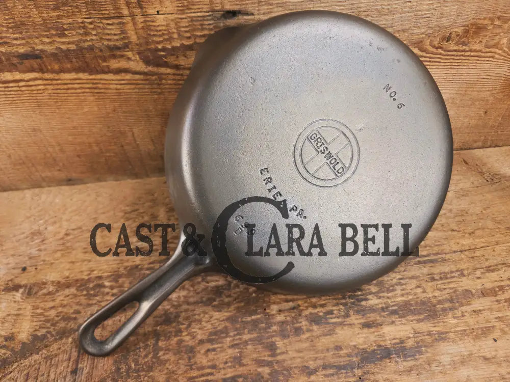 UNIQUE! 1940’s Griswold #6 Cast Iron Skillet with Small Block Logo Grooved Handle and Smooth Bottom 699 D Skillet