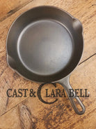 UNIQUE! 1940’s Griswold #6 Cast Iron Skillet with Small Block Logo Grooved Handle and Smooth Bottom 699 D Skillet