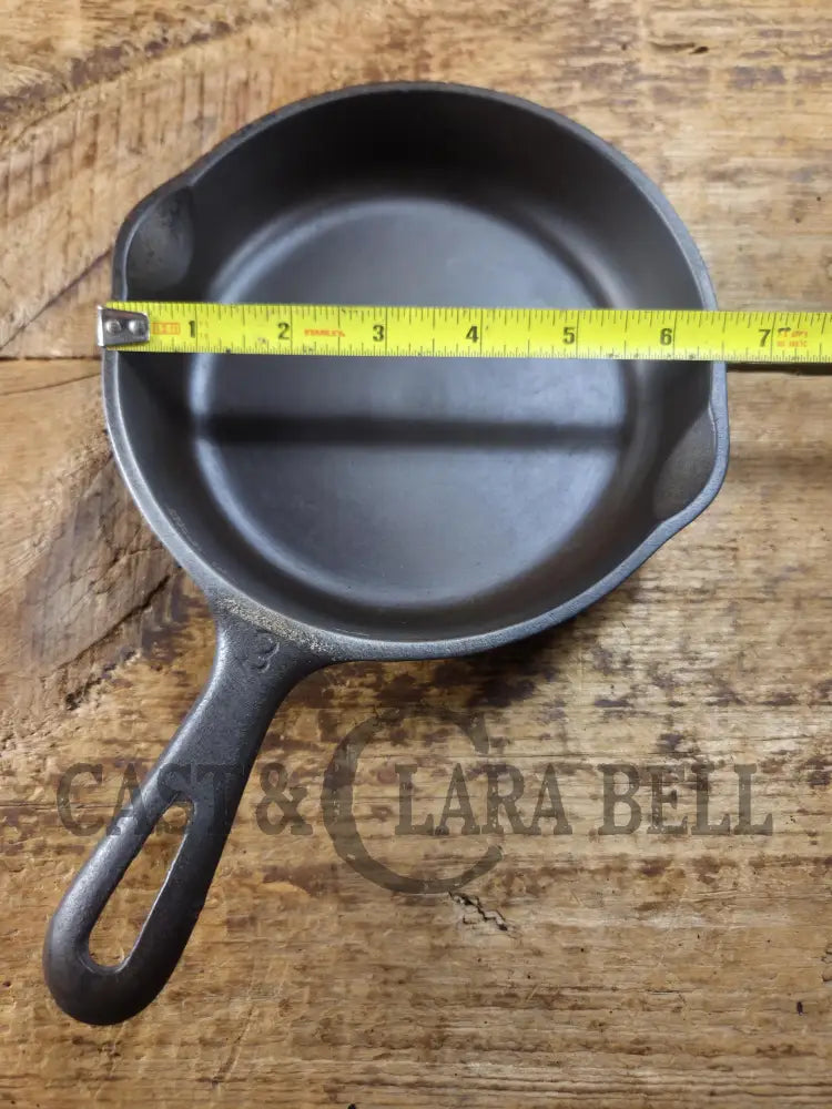 Unique and tough to find! Circa 1940’s Birmingham Stove & Range No. 3 Egg Skillet ’Mercedes’ style bottom 6 1/2 Inches