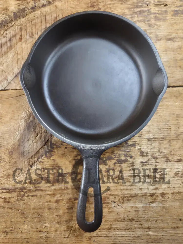 Unique and tough to find! Circa 1940’s Birmingham Stove & Range No. 3 Egg Skillet ’Mercedes’ style bottom 6 1/2 Inches