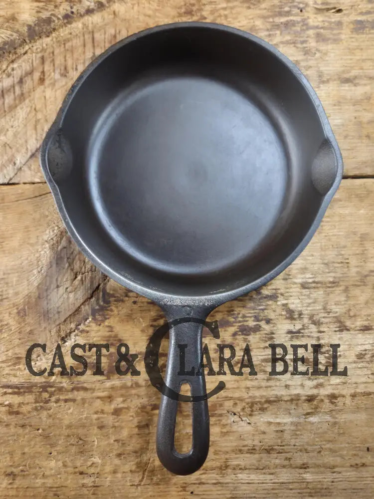 Unique and tough to find! Circa 1940’s Birmingham Stove & Range No. 3 Egg Skillet ’Mercedes’ style bottom 6 1/2 Inches