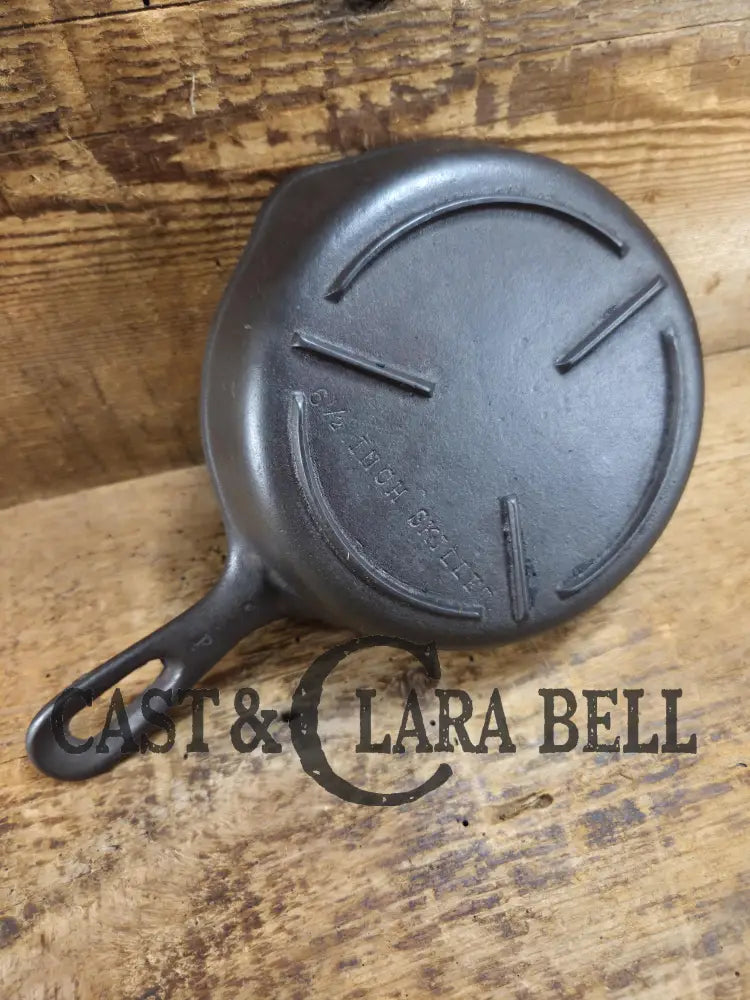 Unique and tough to find! Circa 1940’s Birmingham Stove & Range No. 3 Egg Skillet ’Mercedes’ style bottom 6 1/2 Inches