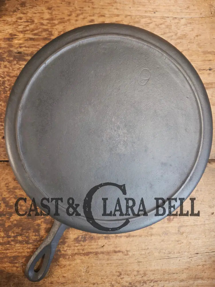 Unique! Early 1900’s Era Lodge #9 DEEP Cast Iron Skillet (Chicken Fryer) with No Notch Heat Ring - Skillet
