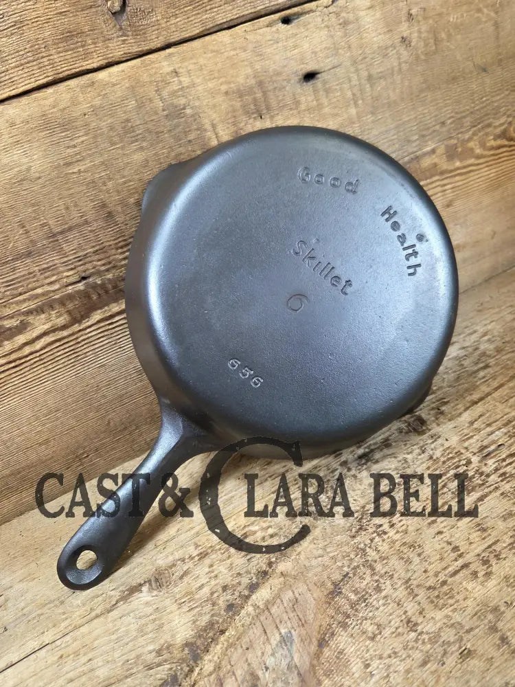 Unique gift idea! 1930’s Griswold’s Good Health #6 Skillet 656. Griswold made these for department stores Skillet