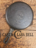 Unique! Griswold No. 4 Cast Iron Skillet with Small Block Logo Grooved Handle 702 C Skillet