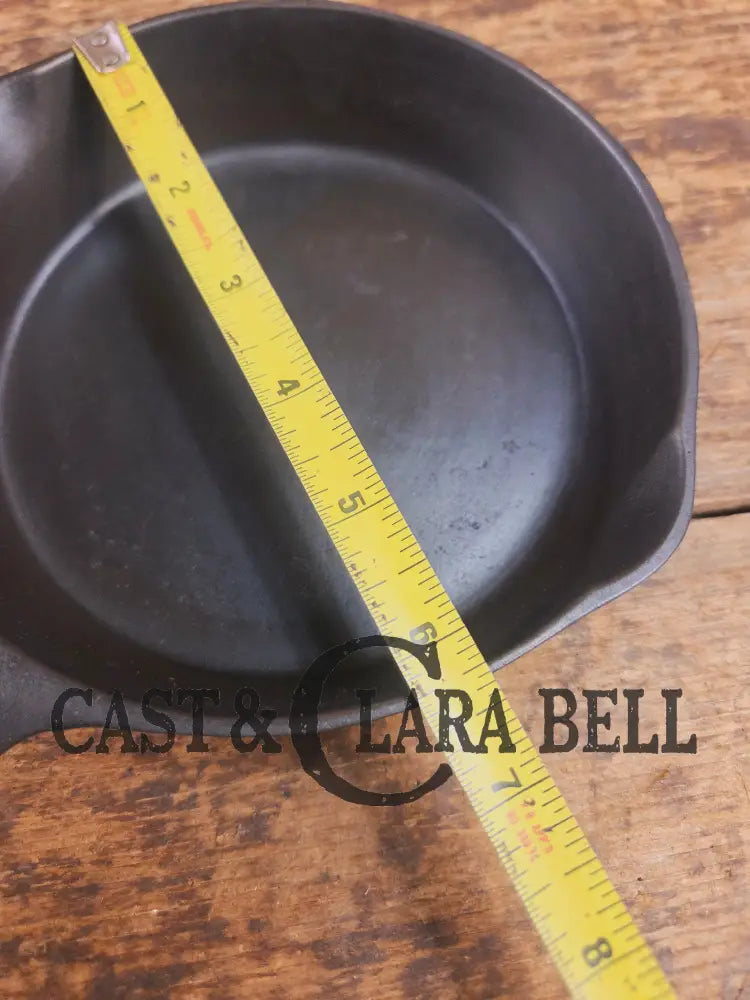 Unique Wapak #3 Straight tapered logo cast iron egg skillet Skillet