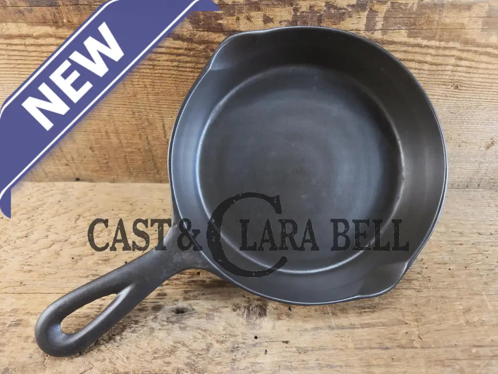 Unique Wapak #3 Straight tapered logo cast iron egg skillet. Restored Seasoned and Ready to Use! Skillet