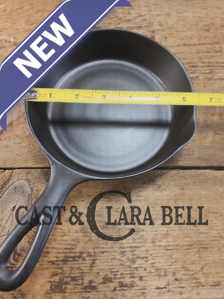 Unique Wapak #3 Straight tapered logo cast iron egg skillet. Restored Seasoned and Ready to Use! Skillet