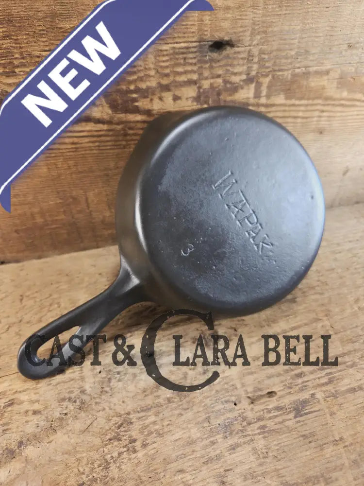 Unique Wapak #3 Straight tapered logo cast iron egg skillet. Restored Seasoned and Ready to Use! Skillet
