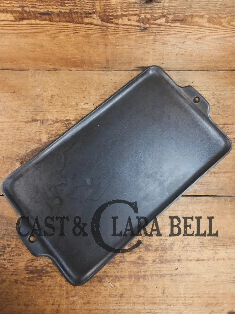 Uniquely Griswold one of our all time favorites. THE hard to find Griswold ’Cookie Sheet’ Grill Pan. P/n 1108 Griddle