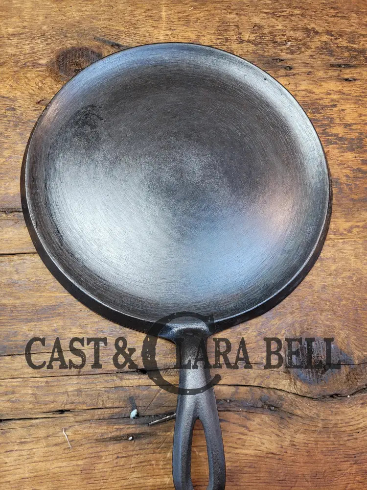 Unknown #8 Cast Iron Round Griddle. Beautiful Swirls! Possibly Lodge Piece Of Americana! Griddle