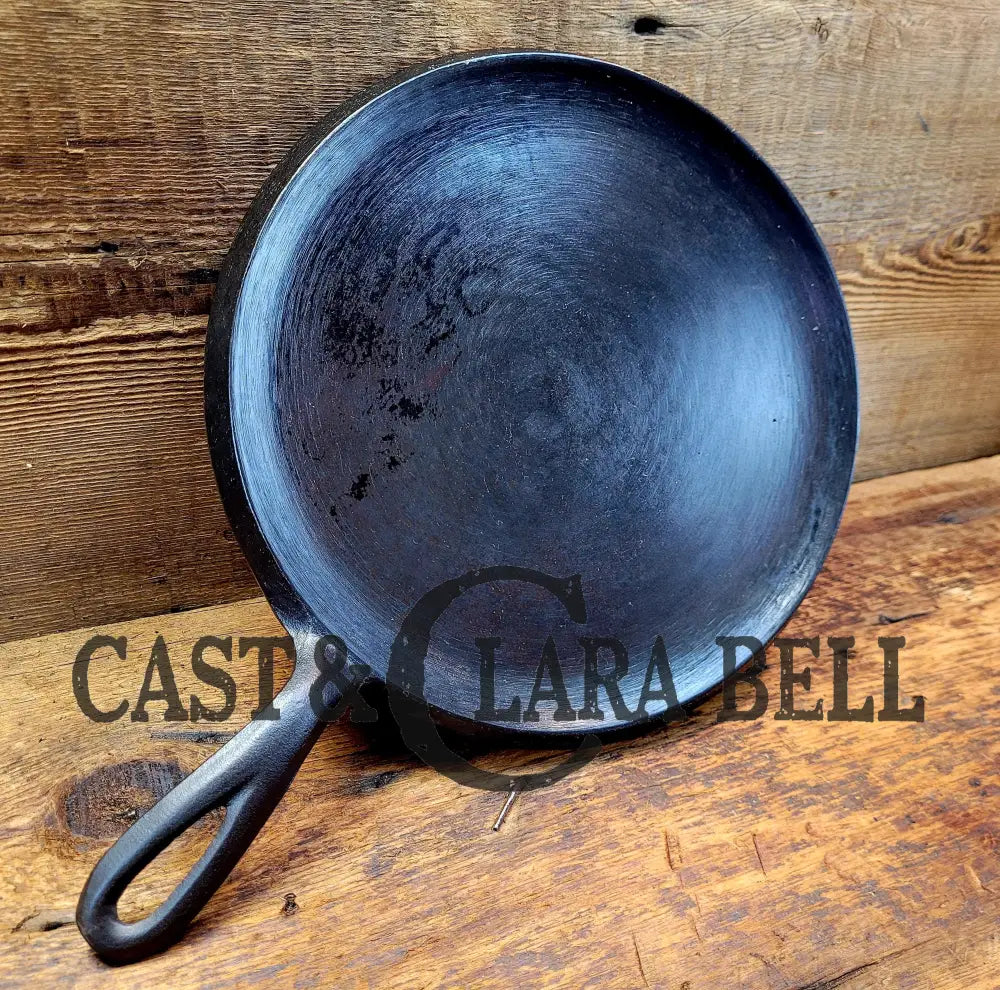 Unknown #8 Cast Iron Round Griddle. Beautiful Swirls! Possibly Lodge Piece Of Americana! Griddle