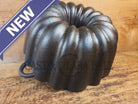 Unknown ’Aristocrat’ style 17 Cup Fluted Bundt Pan with late 1800 gate marking. Really beautiful! - Bakeware