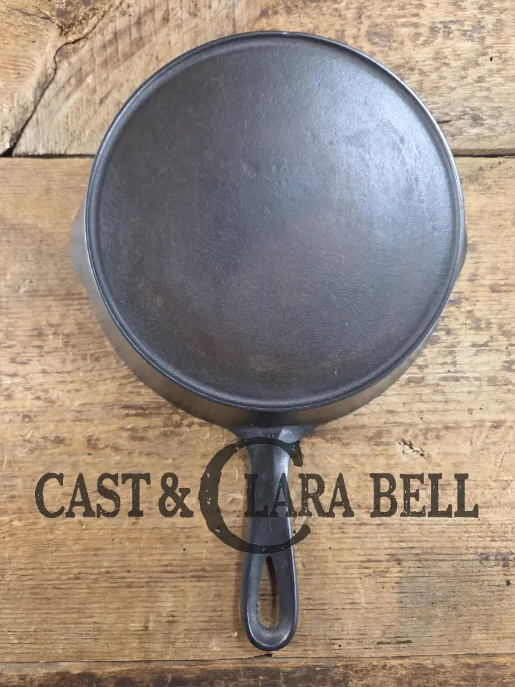 Unknown Foundry! #5 Raised Skillet with Heat Ring. An Awesome sauce pan! Restored and Ready to Use. Skillet