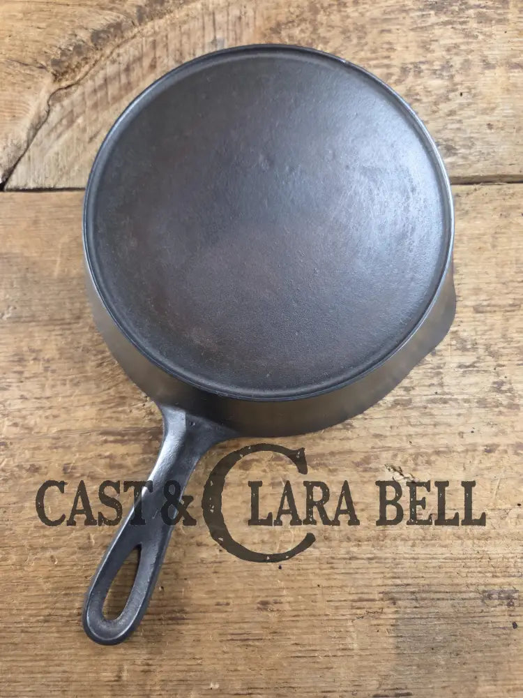 Unknown Foundry! #5 Raised Skillet with Heat Ring. An Awesome sauce pan! Restored and Ready to Use. Skillet