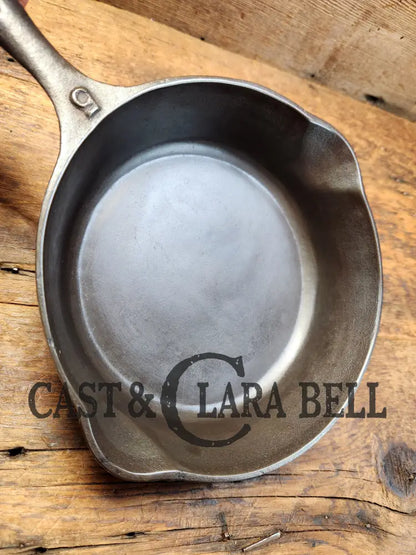 Unknown Foundry! #5 Raised Skillet With Heat Ring. An Awesome Sauce Pan! Restored And Ready To Use.