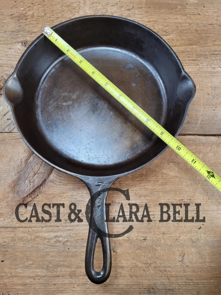 Unknown Foundry! #7 ’P Pan’ Lodge Style Skillet With Heat Ring.