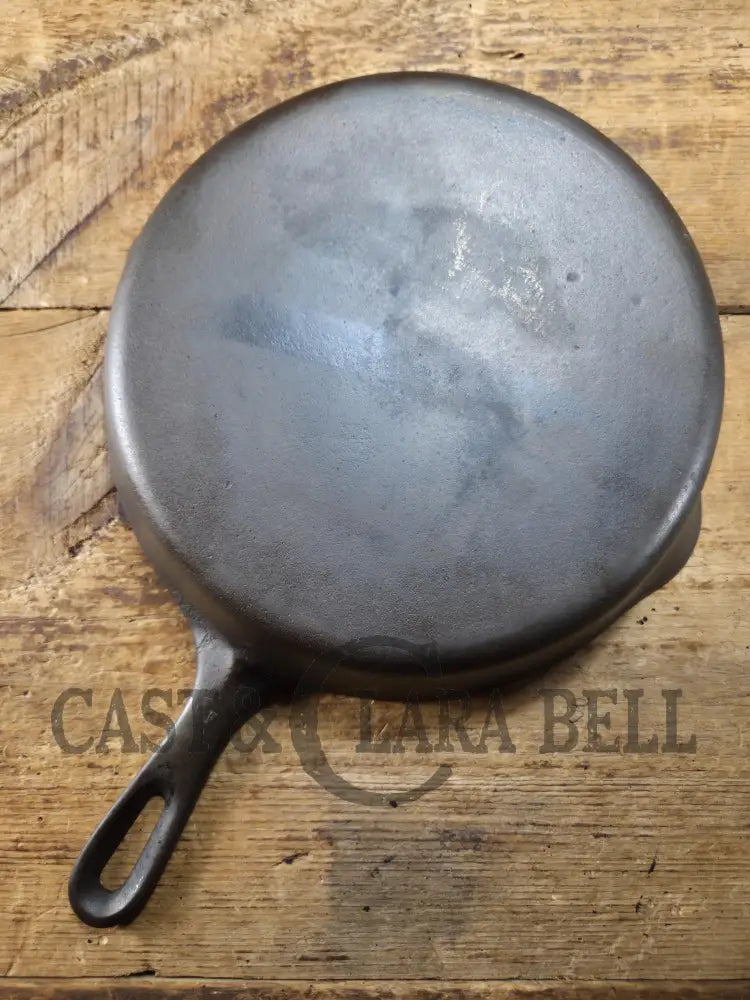 Unknown Foundry! #8 Cast Iron skillet. An Awesome daily user for the start of your collection! SC24 Skillet