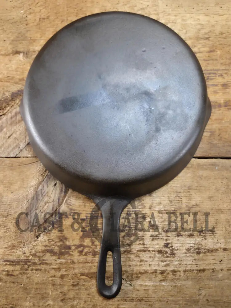 Unknown Foundry! #8 Cast Iron skillet. An Awesome daily user for the start of your collection! SC24 Skillet
