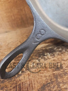 Unknown pointy handled #8 cast iron skillet. Beautiful skillet amazing daily user - Skillet