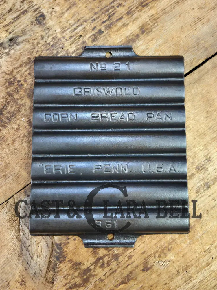 Variation 1 of 1. Fully Marked tough to find 1930’s Era Griswold No. 21 Corn Bread Pan 11 cup ’Erie Penn USA,’ 961