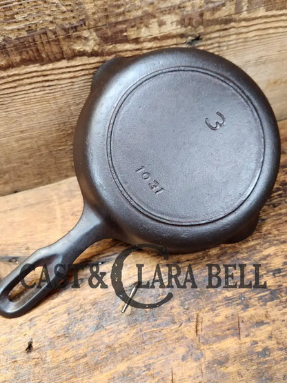 Very Cool 1940’S Griswold’s Iron Mountain #3 ’Egg’ Skillet 1031