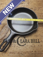 Very Cool 1940’s Griswold’s Iron Mountain #3 ’Egg’ Skillet 1031. Perfect for kids and small plates! Skillet