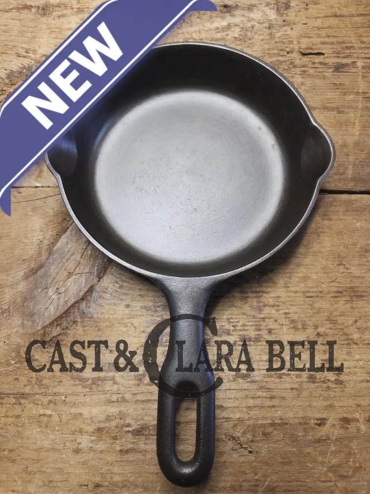 Very Cool 1940’s Griswold’s Iron Mountain #3 ’Egg’ Skillet 1031. Perfect for kids and small plates! Skillet