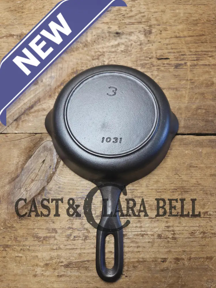 Very Cool 1940’s Griswold’s Iron Mountain #3 ’Egg’ Skillet 1031. Perfect for kids and small plates! Skillet