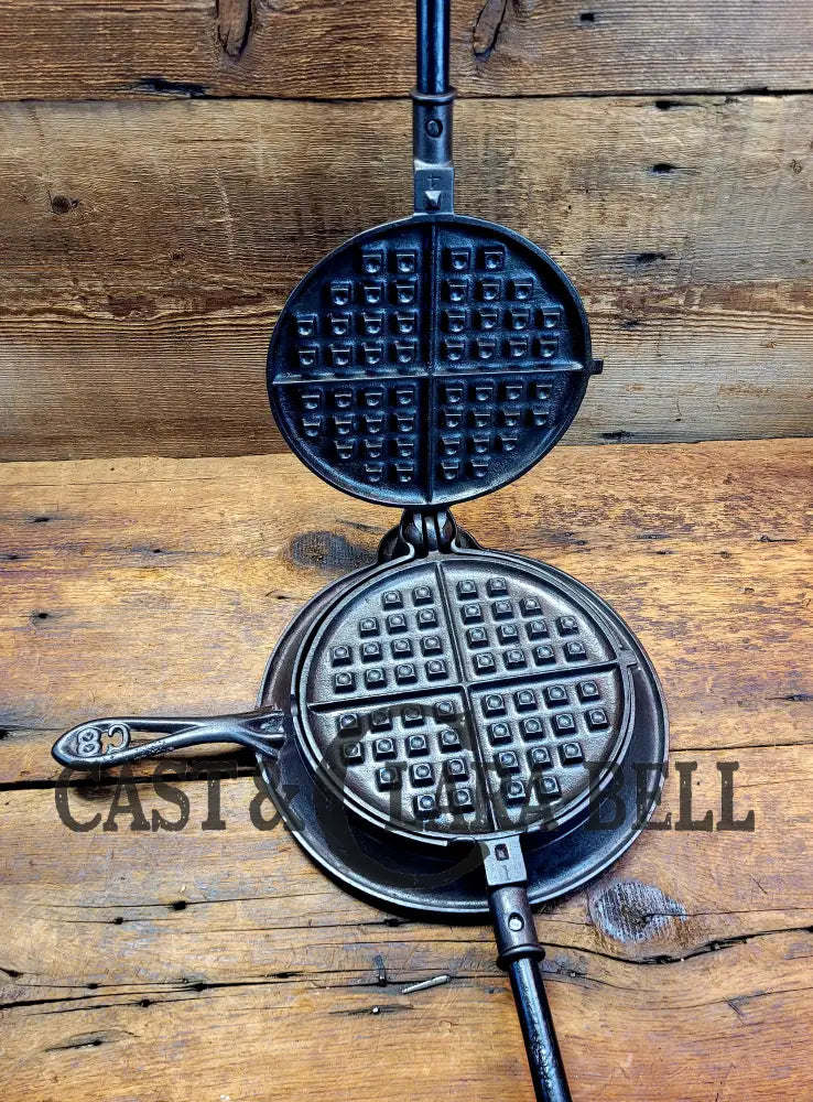 Very Cool! Early 1900’S Fanner Mfg Co No. 8 Crescent Cast Iron Waffle Maker With Low Base. Harder