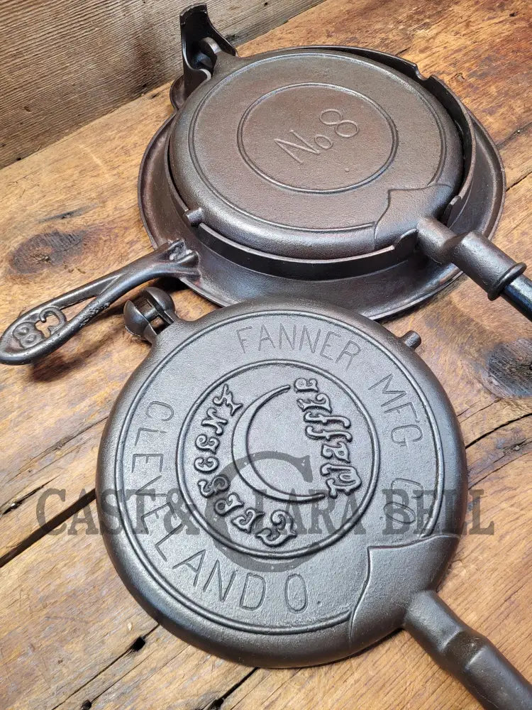 Very Cool! Early 1900’S Fanner Mfg Co No. 8 Crescent Cast Iron Waffle Maker With Low Base. Harder