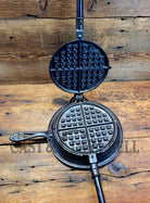 Very Cool! Early 1900’S Fanner Mfg Co No. 8 Crescent Cast Iron Waffle Maker With Low Base. Harder