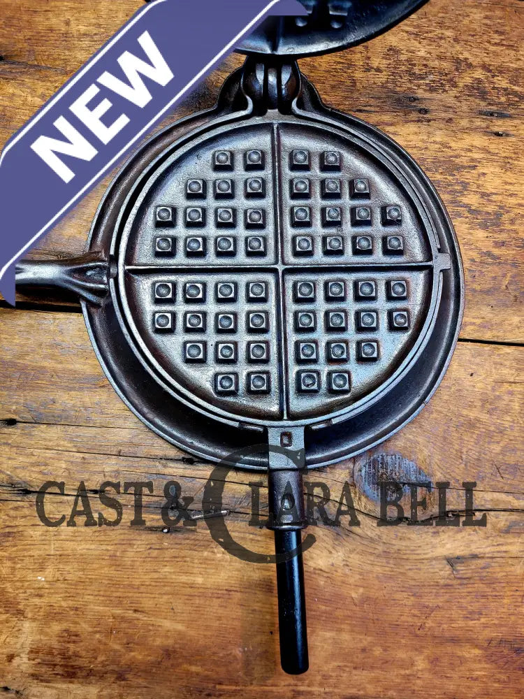 Very Cool! Early 1900’S Fanner Mfg Co No. 8 Crescent Cast Iron Waffle Maker With Low Base. Harder